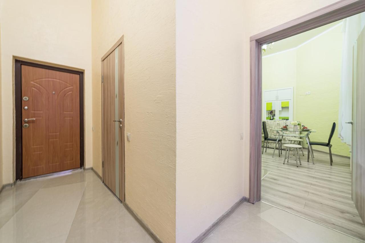 Apartment Near Deribasovskaya أوديسا المظهر الخارجي الصورة