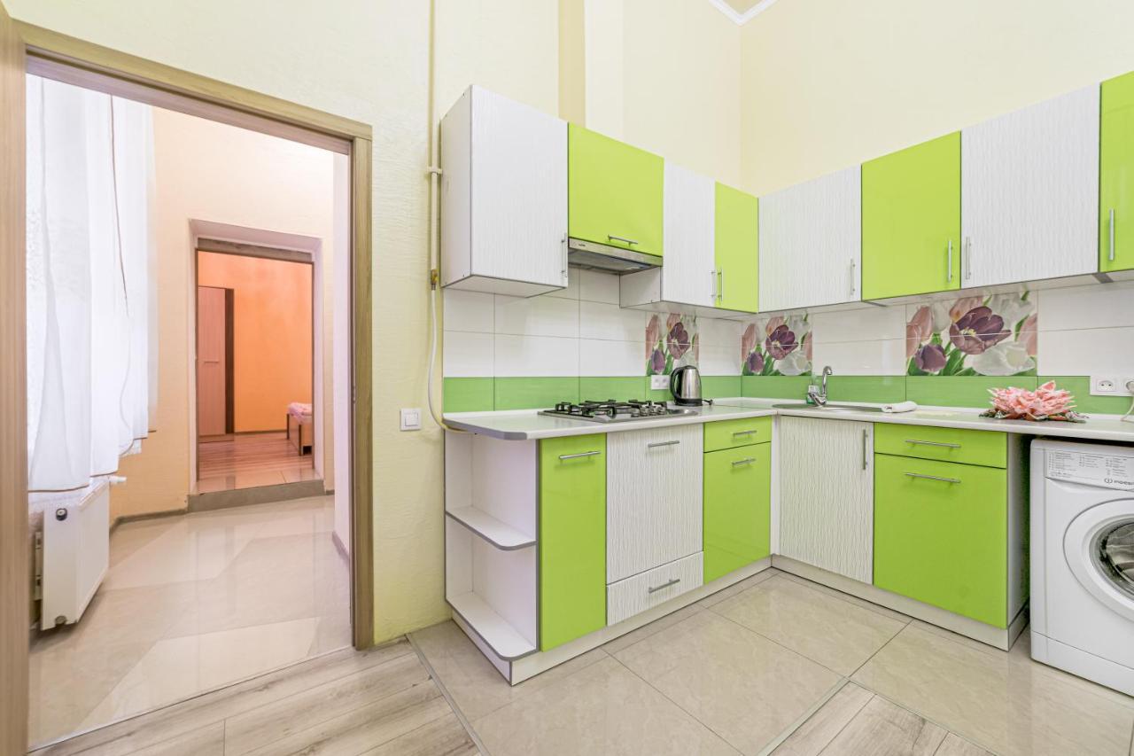 Apartment Near Deribasovskaya أوديسا المظهر الخارجي الصورة