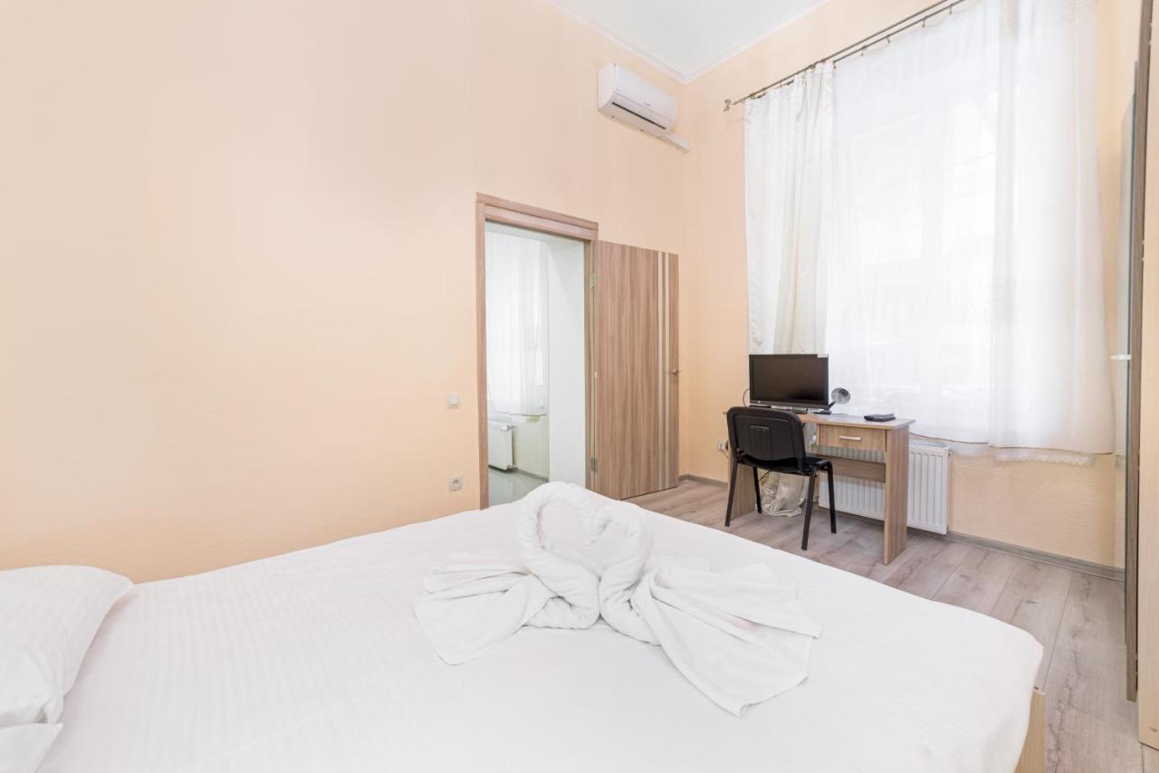 Apartment Near Deribasovskaya أوديسا المظهر الخارجي الصورة